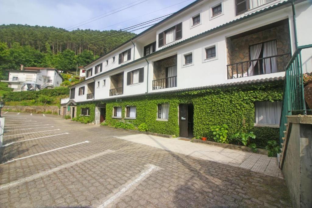 Serrana Geres Inn Exterior photo